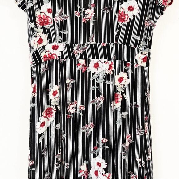 RUE21 Maxi Dress Womens Size Small Floral Print Striped Front Tie Side Slits - Picture 5 of 7